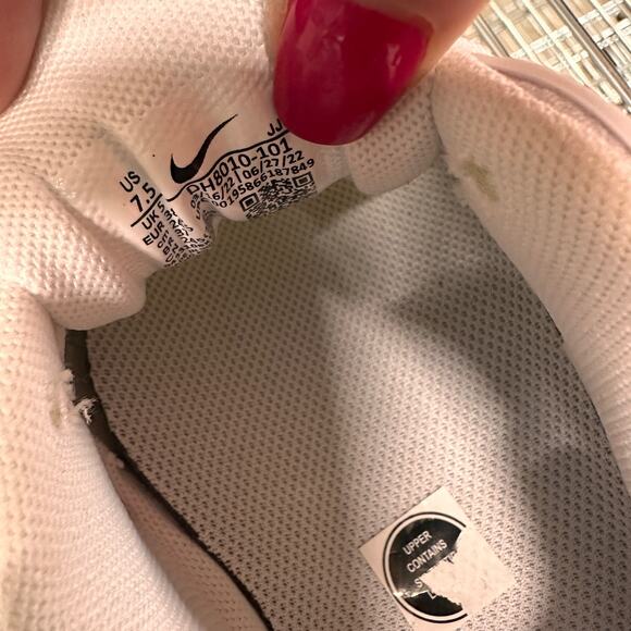 Nike Women's Air Max 90 White w/ Black Swoosh Sneakers Size 7.5 - Picture 8 of 9